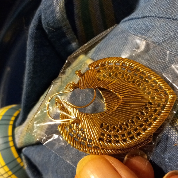 vintage antique geometric  earrings  gold tone - Picture 5 of 5